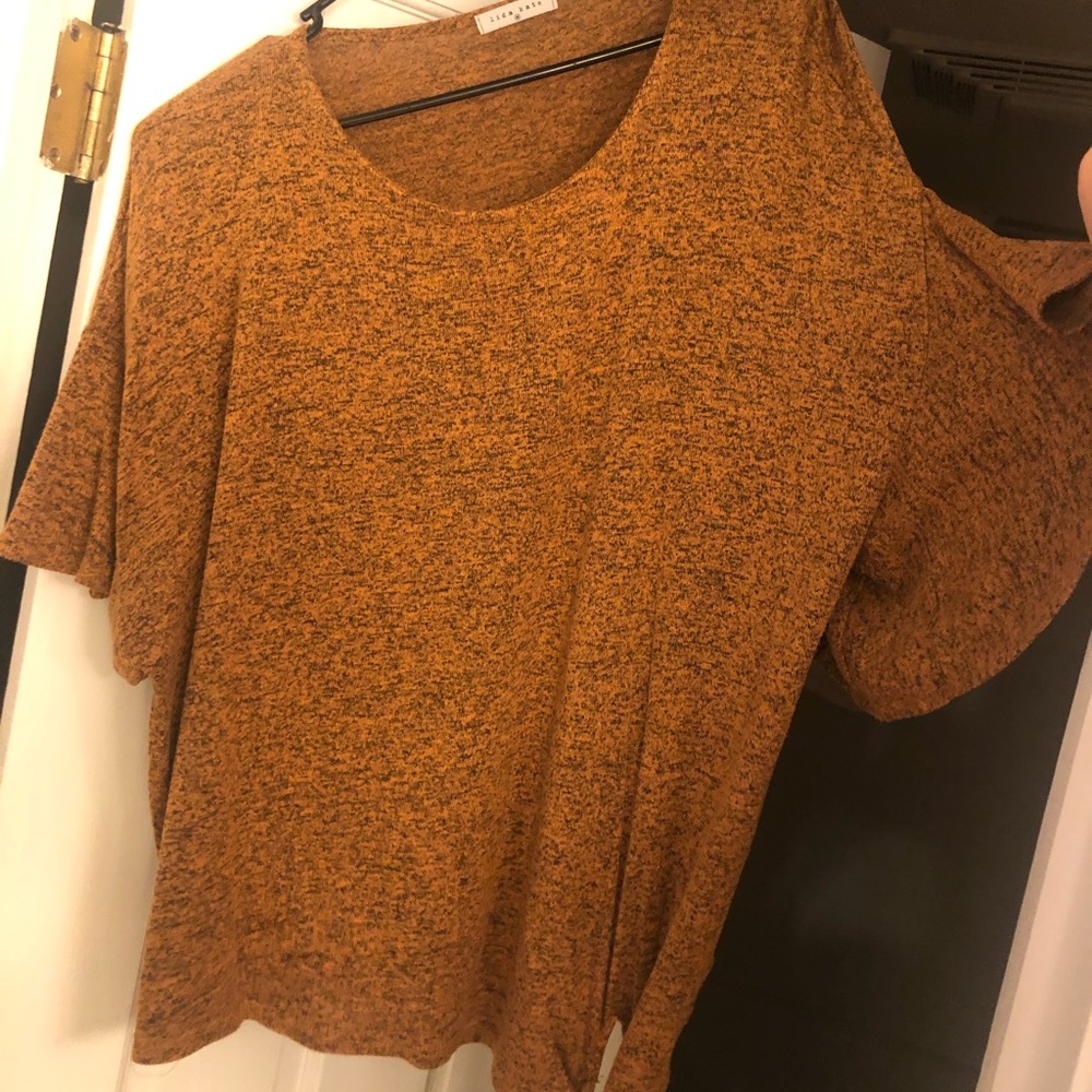 Black and Gold Shirt w/ Wrap up tie at the bottom